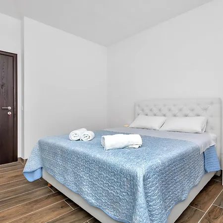 Villa Infinite
