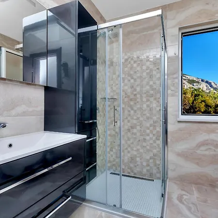 Villa Infinite *