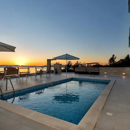 Infinite Villa